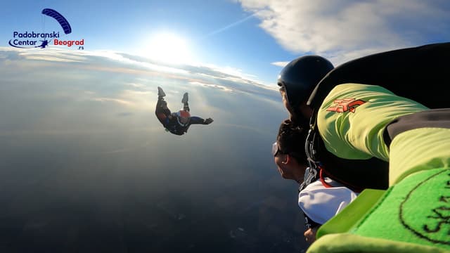 Skydiving 1