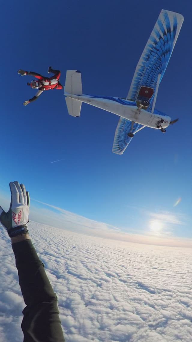 Skydiving 2